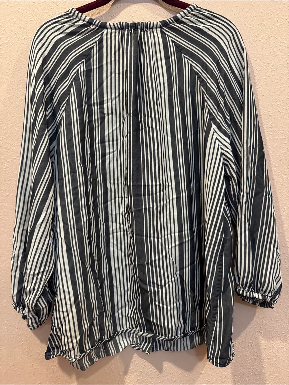 Everlane Oversized Black & White Striped Button-Down Blouse - Picture 5 of 6